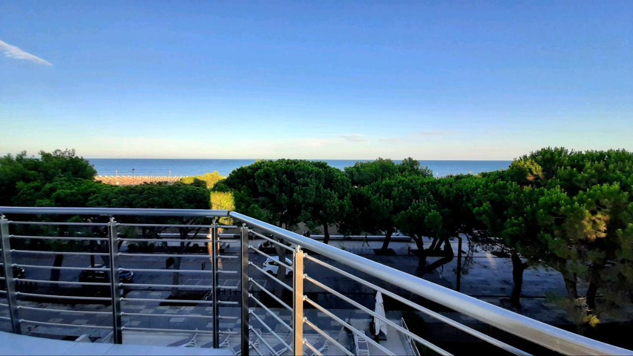 Grand Hotel Playa Lignano Sabbiadoro Buitenkant foto