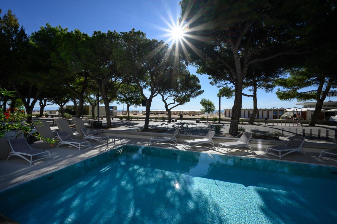 Grand Hotel Playa Lignano Sabbiadoro Buitenkant foto