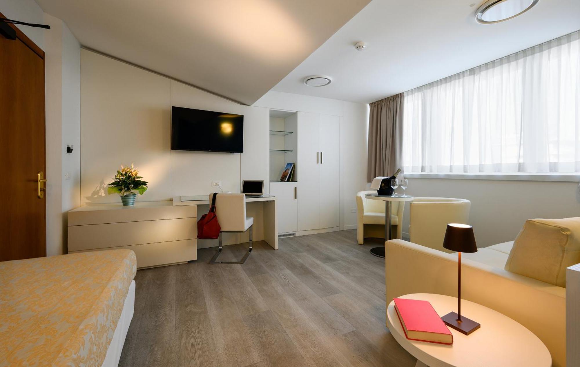 Grand Hotel Playa Lignano Sabbiadoro Buitenkant foto